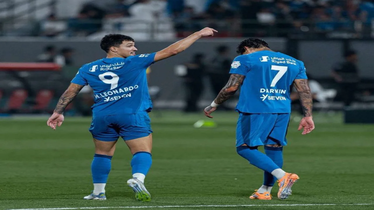 توقيت مواجهة الهلال ضد النجمة والقنوات الناقلة للقاء في المسابقة المحلية